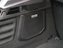 Renault Clio 100pk TCe Initiale Paris | Lederen bekleding | BOSE | Stoel- en stuurwielverwarming | Full Led |