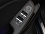 Renault Clio 100pk TCe Initiale Paris | Lederen bekleding | BOSE | Stoel- en stuurwielverwarming | Full Led |