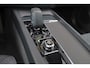Volvo XC60 T6 Recharge AWD Core Bright - Panorama/schuifdak - IntelliSafe Assist & Surround - Adaptieve LED koplampen - Parkeercamera achter - Verwarmde voorstoelen, stuur & achterbank - Parkeersensoren voor & achter - Draadloze tel. lader - Standkachel - Extra getint glas - 18' LMV