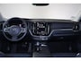 Volvo XC60 T6 Recharge AWD Core Bright - Panorama/schuifdak - IntelliSafe Assist & Surround - Adaptieve LED koplampen - Parkeercamera achter - Verwarmde voorstoelen, stuur & achterbank - Parkeersensoren voor & achter - Draadloze tel. lader - Standkachel - Extra getint glas - 18' LMV