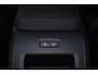 Volvo XC60 T6 Recharge AWD Plus Dark - Panorama/schuifdak - IntelliSafe Assist & Surround - 360º Camera - Harman/Kardon audio - Adaptieve LED koplampen - Verwarmde voorstoelen, stuur & achterbank - Parkeersensoren voor & achter - Elektr. bedienb. voorstoelen met geheugen - Head up display - Draadloze tel. lader - Extra getint glas - 19' LMV