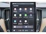 Volvo XC60 T6 Recharge AWD Plus Dark - Panorama/schuifdak - IntelliSafe Assist & Surround - 360º Camera - Harman/Kardon audio - Adaptieve LED koplampen - Verwarmde voorstoelen, stuur & achterbank - Parkeersensoren voor & achter - Elektr. bedienb. voorstoelen met geheugen - Head up display - Draadloze tel. lader - Extra getint glas - 19' LMV