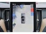 Volvo XC60 T6 Recharge AWD Plus Dark - Panorama/schuifdak - IntelliSafe Assist & Surround - 360º Camera - Harman/Kardon audio - Adaptieve LED koplampen - Verwarmde voorstoelen, stuur & achterbank - Parkeersensoren voor & achter - Elektr. bedienb. voorstoelen met geheugen - Head up display - Draadloze tel. lader - Extra getint glas - 19' LMV