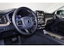 Volvo XC60 T6 Recharge AWD Plus Dark - Panorama/schuifdak - IntelliSafe Assist & Surround - 360º Camera - Harman/Kardon audio - Adaptieve LED koplampen - Verwarmde voorstoelen, stuur & achterbank - Parkeersensoren voor & achter - Elektr. bedienb. voorstoelen met geheugen - Head up display - Draadloze tel. lader - Extra getint glas - 19' LMV