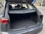 Volkswagen Golf Variant 1.0 eTSI Life Automaat als nieuw 2023 1e Eigenaar | PDC V+A | Navigatie | ACC | LED | LM V