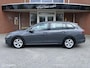 Volkswagen Golf Variant 1.0 eTSI Life Automaat als nieuw 2023 1e Eigenaar | PDC V+A | Navigatie | ACC | LED | LM V