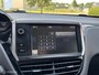 Peugeot 208 1.2 PureTech Active Automaat met maar 40.657km | PDC Achter | Navigatie | Cruise | Bluetoo
