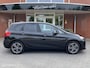 BMW 2-Serie Active Tourer 218i High Executive Edition | Stoelverwarming | PDC V+A | Navigatie | Cruise | Trekhaak |