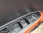 Hyundai i10 1.0i i-Motion Comfort Plus | Airco | LM Velgen | Stoel en stuurverwarming | Privacy glas |