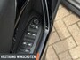 Peugeot 2008 1.2 PureTech Signature Vol Automaat | Airco | PDC Achter | Navi | Bluetooth | Privacy Glas