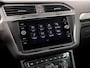 Volkswagen Tiguan 1.4 TSI 4Motion R-Line Sport 150Pk Automaat (VIRTUAL COCKPIT, APPLE CARPLAY, GROOT NAVI, 360 CAMERA, ALCANTARA, KEYLESS, SPORTSTOELEN, STOELVERWARMING, GETINT GLAS, ELEK ACHTERKLEP, NIEUWSTAAT)
