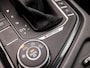 Volkswagen Tiguan 1.4 TSI 4Motion R-Line Sport 150Pk Automaat (VIRTUAL COCKPIT, APPLE CARPLAY, GROOT NAVI, 360 CAMERA, ALCANTARA, KEYLESS, SPORTSTOELEN, STOELVERWARMING, GETINT GLAS, ELEK ACHTERKLEP, NIEUWSTAAT)