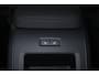 Volvo XC60 T8 Recharge AWD Plus Black Edition - Luchtvering - Panorama/schuifdak - IntelliSafe Assist & Surround - 360º Camera - Harman/Kardon audio - Adaptieve LED koplampen - Verwarmde voorstoelen, stuur & achterbank - Parkeersensoren voor & achter - Elektr. bedienb. voorstoelen met geheugen - Head up display - Draadloze tel. lader - Extra getint glas - Inklapbare trekhaak - 21' LMV
