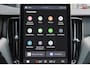 Volvo XC60 T8 Recharge AWD Plus Black Edition - Luchtvering - Panorama/schuifdak - IntelliSafe Assist & Surround - 360º Camera - Harman/Kardon audio - Adaptieve LED koplampen - Verwarmde voorstoelen, stuur & achterbank - Parkeersensoren voor & achter - Elektr. bedienb. voorstoelen met geheugen - Head up display - Draadloze tel. lader - Extra getint glas - Inklapbare trekhaak - 21' LMV