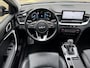 Kia Ceed Sportswagon 1.6 GDI PHEV ExecutiveLine | Facelift | Lederen bekleding | Adaptieve cruise | Navigatie | Camera | Stoelverwarming voor&achter | Stoelkoeling | Apple CarPlay | LED | DAB | Keyless entry&start | 17 inch velgen | Dodehoekdectectie | Elektrische achterklep | Volledig dealeronderhouden