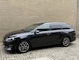 Kia Ceed Sportswagon 1.6 GDI PHEV ExecutiveLine | Facelift | Lederen bekleding | Adaptieve cruise | Navigatie | Camera | Stoelverwarming voor&achter | Stoelkoeling | Apple CarPlay | LED | DAB | Keyless entry&start | 17 inch velgen | Dodehoekdectectie | Elektrische achterklep | Volledig dealeronderhouden