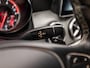 Mercedes-Benz GLA 180 Sport Automaat (GROOT NAVI, LEDER, STOELVERWARMING, SPORTSTOELEN, ZWART HEMEL, CRUISE, NIEUWE APK, NIEUWSTAAT)