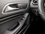 Mercedes-Benz GLA 180 Sport Automaat (GROOT NAVI, LEDER, STOELVERWARMING, SPORTSTOELEN, ZWART HEMEL, CRUISE, NIEUWE APK, NIEUWSTAAT)
