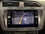 Volkswagen Tiguan 1.5 TSI R-Line Business+ | Panoramdak | Trekhaak | Dodehoek Detectie | Achteruitrijcamera | Stoel- en stuurverwarming