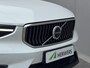 Volvo XC40 1.5 T4 Plug-in hybrid Plus Bright / PHEV / Trekhaak Elektr. / Harman & Kardon / Elektr. Stoelen + Memory / Camera / Dodehoek Detectie / Adaptieve Cruise /