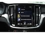 Volvo V60 2.0 T8 Twin Engine AWD R-Design|Memory|Stoelverwarming|BLIS|Camera|Pano|
