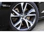 Volvo V60 2.0 T8 Twin Engine AWD R-Design|Memory|Stoelverwarming|BLIS|Camera|Pano|