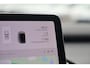 Volvo EX30 Single Motor Extended Range Plus 69 kWh | Stoelverwarming | H/K | Pilot Assist | BLIS | Parkeercamera | Glossy Black | Keyless