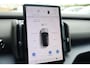 Volvo EX30 Single Motor Extended Range Plus 69 kWh | Stoelverwarming | H/K | Pilot Assist | BLIS | Parkeercamera | Glossy Black | Keyless