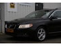 Volvo V70 1.6 T4 Momentum*Perfect Onderh.*NL-Auto*Trekhaak/Navi/Leder/Cruise-Control/Climate-Control/Parkeersens.*