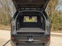Land Rover Discovery D300 R-Dynamic SE