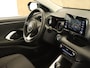 Toyota Yaris 1.5 Hybrid Dynamic - ORIGINEEL NEDERLANDSE AUTO - TREKHAAK (450KG TREKGEWICHT) - AUTOMATISCHE AIRCO - ACHTERUITRIJCAMERA - PARKEERSENSOREN ACHTER - KEYLESS ENTRY/START - LED KOPLAMPEN - APPLE CARPLAY/ANDROID AUTO