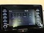 Toyota Yaris 1.5 Hybrid Dynamic - ORIGINEEL NEDERLANDSE AUTO - TREKHAAK (450KG TREKGEWICHT) - AUTOMATISCHE AIRCO - ACHTERUITRIJCAMERA - PARKEERSENSOREN ACHTER - KEYLESS ENTRY/START - LED KOPLAMPEN - APPLE CARPLAY/ANDROID AUTO