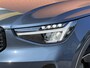 Volvo XC40 2.0 B4 Plus Dark Mild hybrid, Automaat, Panoramadak, Stoel- en stuurverwarming, Park assist voor- en achter, Parkeercamera,