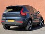 Volvo XC40 2.0 B4 Plus Dark Mild hybrid, Automaat, Panoramadak, Stoel- en stuurverwarming, Park assist voor- en achter, Parkeercamera,