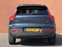 Volvo XC40 2.0 B4 Plus Dark Mild hybrid, Automaat, Panoramadak, Stoel- en stuurverwarming, Park assist voor- en achter, Parkeercamera,