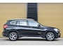 BMW X1 sDrive20i Centennial High Executive * Head-up * Sportstoelen * Trekhaak * LED * Sfeerverlichting *