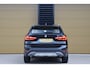 BMW X1 sDrive20i Centennial High Executive * Head-up * Sportstoelen * Trekhaak * LED * Sfeerverlichting *