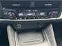Nissan Qashqai 1.3 MHEV Xtronic Tekna Plus / Fabrieksgarantie tot 10-2028 / Panorama dak / HUD / BOSE audio / Leder / Stuur- en stoelverwarming / 1.800 kg trekgewicht / Navigatie / Apple Carplay Android / 20" LM wielen & All Season banden /