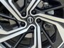 Nissan Qashqai 1.3 MHEV Xtronic Tekna Plus / Fabrieksgarantie tot 10-2028 / Panorama dak / HUD / BOSE audio / Leder / Stuur- en stoelverwarming / 1.800 kg trekgewicht / Navigatie / Apple Carplay Android / 20" LM wielen & All Season banden /