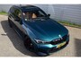BMW 3-Serie Touring 330e*M-Pakket*Dak*Trekhaak*112Dkm**Keyless*2023*Boston Green*INDIVIDUAL*