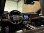 Volvo XC90 T8 AWD Recharge Ultimate Dark Long Range | Trekhaak | 360 Camera | Head-Up Display | Harman Kardon | 455pk | All Season banden | Adaptieve Cruise Control | Stoelverwarming voor+achter | Stuurwielverwarming | Schuifdak | Standkachel met Volvo On Call App | Full LED Meesturende koplampen | Pilot Assist | BLIS Dode Hoek Detectie | Alcantara hemelbekleding | Lederen zonnekleppen en handgrepen | Elektrische voorstoelen geheugen | R-Design Contour stoelen met wit stiksel en bies | Zitting verlenging voorstoelen | Lederen dashboard | 20 Inch | Google Infotainment | Keyless Drive | Privacy Glass | Elektrisch bedienbare achterklep | Geïntegreerd kinderzitje achterin | Geïntegreerde zongordijnen achterportieren | Verlichte instaplijsten | 7-Persoons | 4-Zone Climate Control | DAB Radio | Apple Carplay/Android Auto | Thunder Grey Metallic |