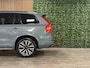 Volvo XC90 T8 AWD Recharge Ultimate Dark Long Range | Trekhaak | 360 Camera | Head-Up Display | Harman Kardon | 455pk | All Season banden | Adaptieve Cruise Control | Stoelverwarming voor+achter | Stuurwielverwarming | Schuifdak | Standkachel met Volvo On Call App | Full LED Meesturende koplampen | Pilot Assist | BLIS Dode Hoek Detectie | Alcantara hemelbekleding | Lederen zonnekleppen en handgrepen | Elektrische voorstoelen geheugen | R-Design Contour stoelen met wit stiksel en bies | Zitting verlenging voorstoelen | Lederen dashboard | 20 Inch | Google Infotainment | Keyless Drive | Privacy Glass | Elektrisch bedienbare achterklep | Geïntegreerd kinderzitje achterin | Geïntegreerde zongordijnen achterportieren | Verlichte instaplijsten | 7-Persoons | 4-Zone Climate Control | DAB Radio | Apple Carplay/Android Auto | Thunder Grey Metallic |