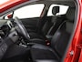 Renault Clio 1.2 TCe Intens | airco automatisch | audio-navigatie full map | cruise control | lederen/stof bekleding | LED koplampen | lichtmetalen velgen 16" |