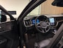 Volvo XC60 T6 AWD Recharge Plus Black Edition | Trekhaak | 360° Camera | Harman Kardon | Adaptieve Cruise Control | Stoelverwarming voor+achter | Stuurwielverwarming | Schuifdak | Full LED Meesturende koplampen | Pilot Assist | BLIS Dode Hoek Detectie | Elektrische voorstoelen geheugen | R-Design Contour stoelen met wit stiksel en bies | Zitting verlenging voorstoelen | 21 Inch | Google Infotainment | Keyless Drive | Elektrisch bedienbare achterklep | DAB Radio | Apple Carplay/Android Auto | Alarm Klasse III | Draadloos telefoon opladen | Volvo On Call met mobiele App functie | Onyx Black Metallic |