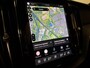 Volvo XC60 T6 AWD Recharge Plus Black Edition | Trekhaak | 360° Camera | Harman Kardon | Adaptieve Cruise Control | Stoelverwarming voor+achter | Stuurwielverwarming | Schuifdak | Full LED Meesturende koplampen | Pilot Assist | BLIS Dode Hoek Detectie | Elektrische voorstoelen geheugen | R-Design Contour stoelen met wit stiksel en bies | Zitting verlenging voorstoelen | 21 Inch | Google Infotainment | Keyless Drive | Elektrisch bedienbare achterklep | DAB Radio | Apple Carplay/Android Auto | Alarm Klasse III | Draadloos telefoon opladen | Volvo On Call met mobiele App functie | Onyx Black Metallic |