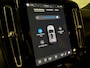 Volvo XC40 Recharge Core | 96% SoH | Stoel en Stuurwielverwarming | Parkeercamera | Parkeersensoren voor+achter | Zitting verlenging voorstoelen | Draadloos telefoon opladen | Google Infotainment | Warmtepomp | Elektrisch inklapbare buitenspiegels | Regensensor | Cruise Control | 19 Inch | Climate Control L+R | DAB Radio | Apple Carplay/Android Auto | Volvo On Call met mobiele App functionaliteit |