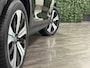 Volvo XC40 Recharge Core | 96% SoH | Stoel en Stuurwielverwarming | Parkeercamera | Parkeersensoren voor+achter | Zitting verlenging voorstoelen | Draadloos telefoon opladen | Google Infotainment | Warmtepomp | Elektrisch inklapbare buitenspiegels | Regensensor | Cruise Control | 19 Inch | Climate Control L+R | DAB Radio | Apple Carplay/Android Auto | Volvo On Call met mobiele App functionaliteit |