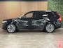 Volvo XC90 T8 AWD Recharge Ultra Dark | Luchtvering | Trekhaak | 360 Camera | Head-Up Display | Harman Kardon | 455pk | Adaptieve Cruise Control | Stoelverwarming voor+achter | Stuurwielverwarming | Schuifdak | Full LED Meesturende koplampen | Pilot Assist | BLIS Dode Hoek Detectie | Alcantara hemelbekleding | Lederen zonnekleppen en handgrepen | Elektrische voorstoelen geheugen | Lederen bekleding | Zitting verlenging voorstoelen | Lederen dashboard | 20 Inch | Google Infotainment | Keyless Drive | Privacy Glass | Elektrisch bedienbare achterklep | Geïntegreerd kinderzitje achterin | Geïntegreerde zongordijnen achterportieren | Verlichte instaplijsten | 7-Persoons | 4-Zone Climate Control | DAB Radio | Apple Carplay/Android Auto | Alarm Klasse III | Onyx Black Metallic |