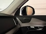 Volvo XC90 T8 AWD Recharge Ultra Dark | Luchtvering | Trekhaak | 360 Camera | Head-Up Display | Harman Kardon | 455pk | Adaptieve Cruise Control | Stoelverwarming voor+achter | Stuurwielverwarming | Schuifdak | Full LED Meesturende koplampen | Pilot Assist | BLIS Dode Hoek Detectie | Alcantara hemelbekleding | Lederen zonnekleppen en handgrepen | Elektrische voorstoelen geheugen | Lederen bekleding | Zitting verlenging voorstoelen | Lederen dashboard | 20 Inch | Google Infotainment | Keyless Drive | Privacy Glass | Elektrisch bedienbare achterklep | Geïntegreerd kinderzitje achterin | Geïntegreerde zongordijnen achterportieren | Verlichte instaplijsten | 7-Persoons | 4-Zone Climate Control | DAB Radio | Apple Carplay/Android Auto | Alarm Klasse III | Onyx Black Metallic |