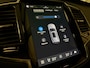 Volvo XC90 T8 AWD Recharge Ultra Dark | Luchtvering | Trekhaak | 360 Camera | Head-Up Display | Harman Kardon | 455pk | Adaptieve Cruise Control | Stoelverwarming voor+achter | Stuurwielverwarming | Schuifdak | Full LED Meesturende koplampen | Pilot Assist | BLIS Dode Hoek Detectie | Alcantara hemelbekleding | Lederen zonnekleppen en handgrepen | Elektrische voorstoelen geheugen | Lederen bekleding | Zitting verlenging voorstoelen | Lederen dashboard | 20 Inch | Google Infotainment | Keyless Drive | Privacy Glass | Elektrisch bedienbare achterklep | Geïntegreerd kinderzitje achterin | Geïntegreerde zongordijnen achterportieren | Verlichte instaplijsten | 7-Persoons | 4-Zone Climate Control | DAB Radio | Apple Carplay/Android Auto | Alarm Klasse III | Onyx Black Metallic |